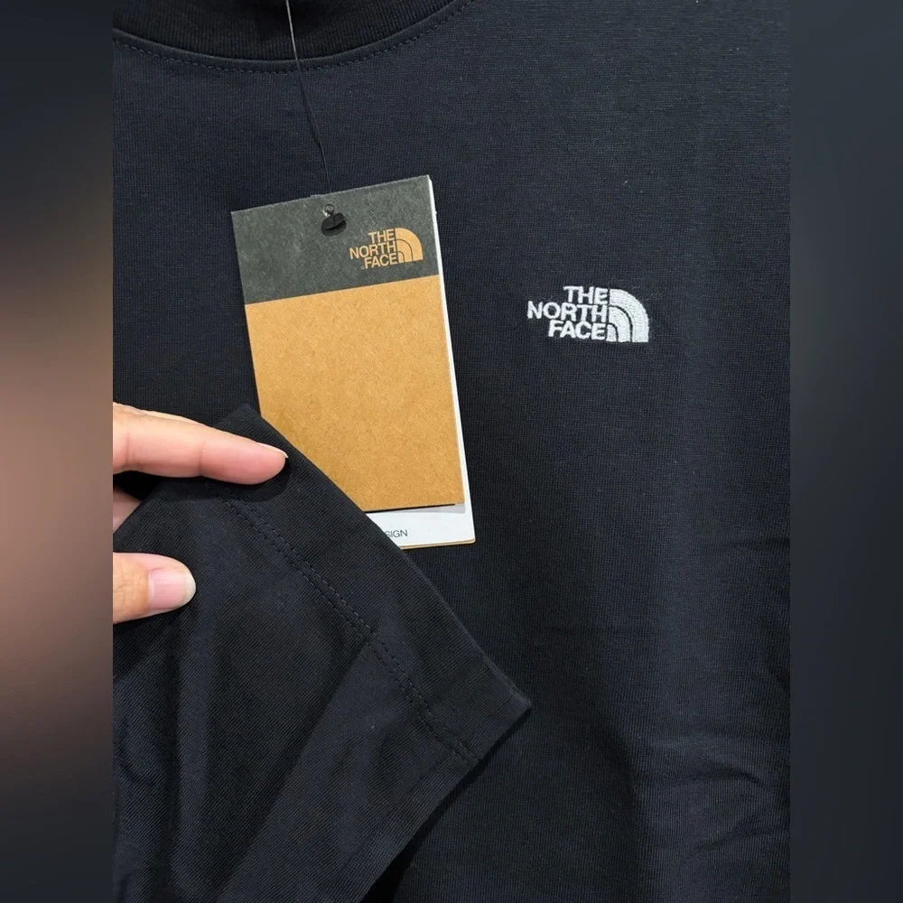 The North Face Men’s Medium Essential Simple Dome Long-Sleeve Tee Black NWT